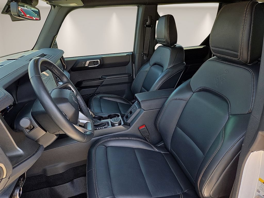 Used 2025 Ford Bronco Badlands AWD/4WD image 14