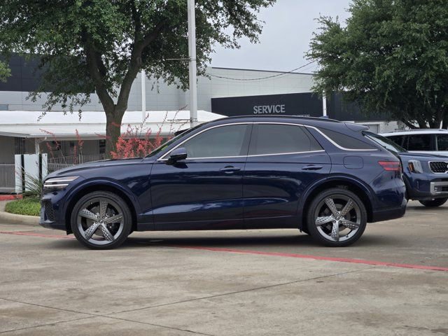 Used 2025 Genesis GV70 3.5T Sport w/ Sport Advanced Package AWD/4WD image 4