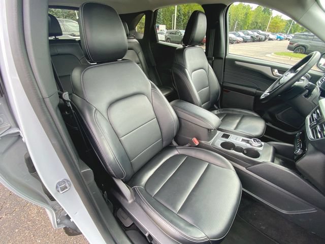 Used 2025 Ford Escape Platinum AWD/4WD image 28