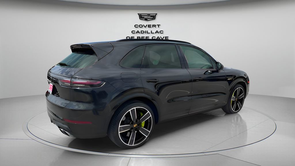 Used 2023 Porsche Cayenne Turbo S image 14