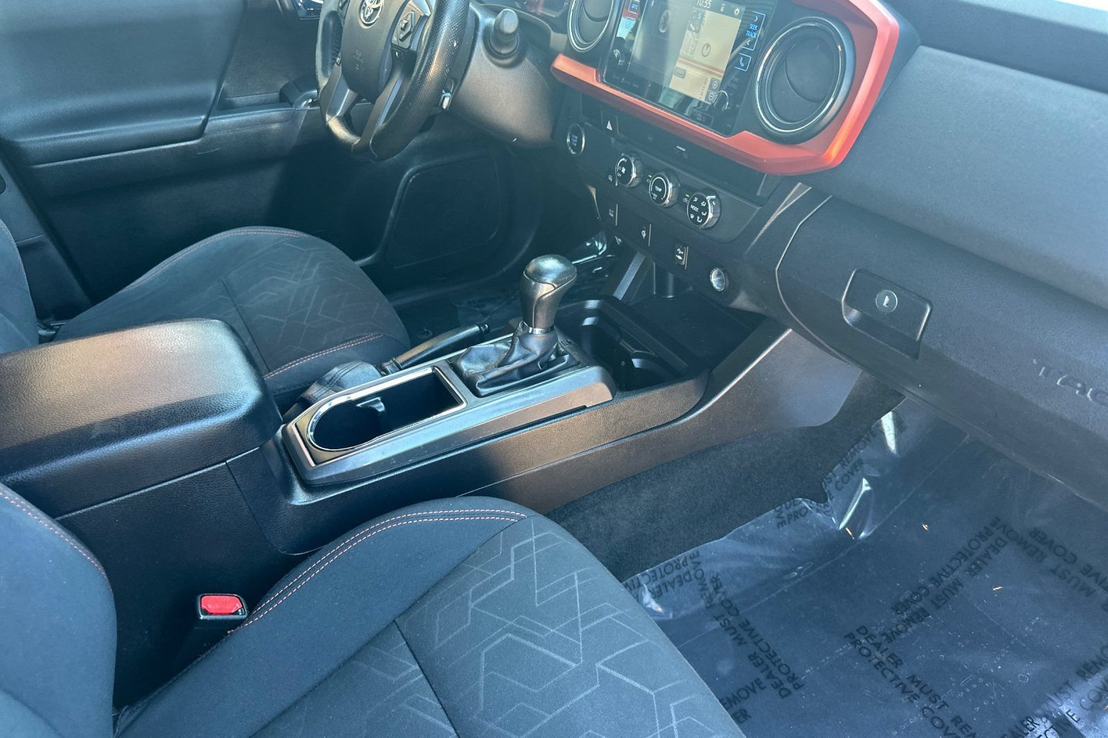 Certified 2016 Toyota Tacoma TRD Sport RWD image 16