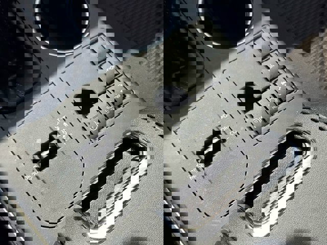 Used 2023 Toyota Highlander L image 23