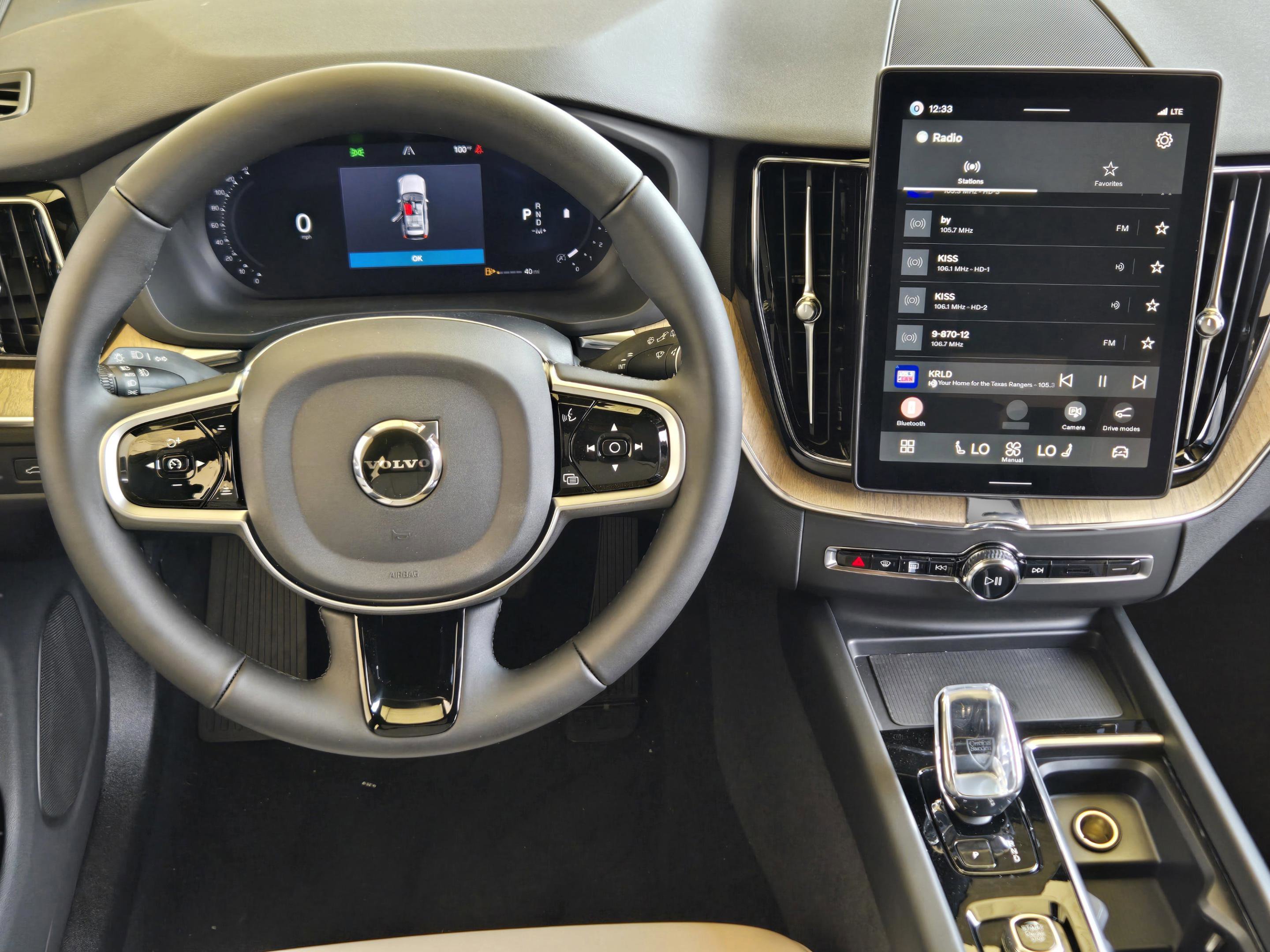 New 2026 Volvo XC60 B5 Plus w/ Protection Package Premier AWD/4WD image 21