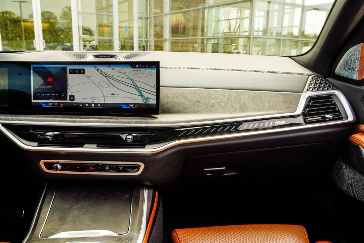 Used 2024 BMW X7 M60i w/ Executive Package AWD/4WD image 17