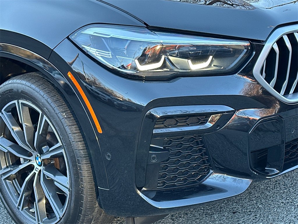Used 2023 BMW X6 xDrive40i w/ M Sport Package image 10