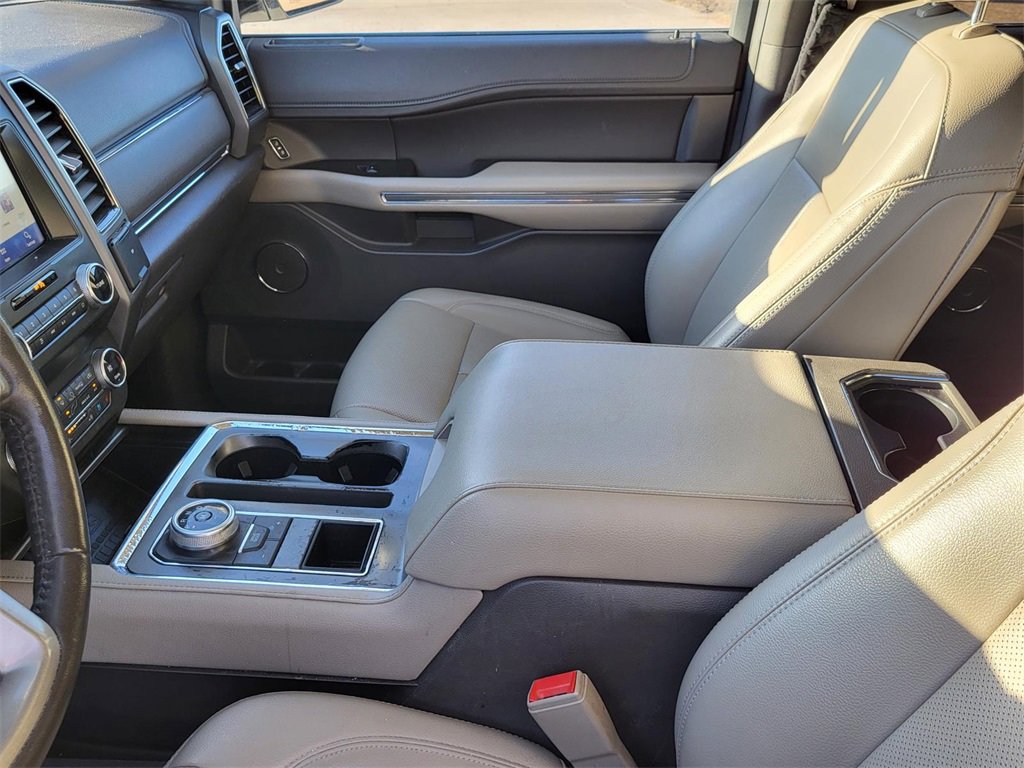 Used 2021 Ford Expedition XLT image 30