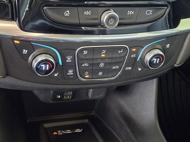 Used 2023 Chevrolet Traverse Premier w/ Redline Edition FWD image 22