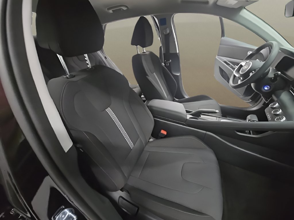 New 2026 Hyundai Elantra SE FWD image 26