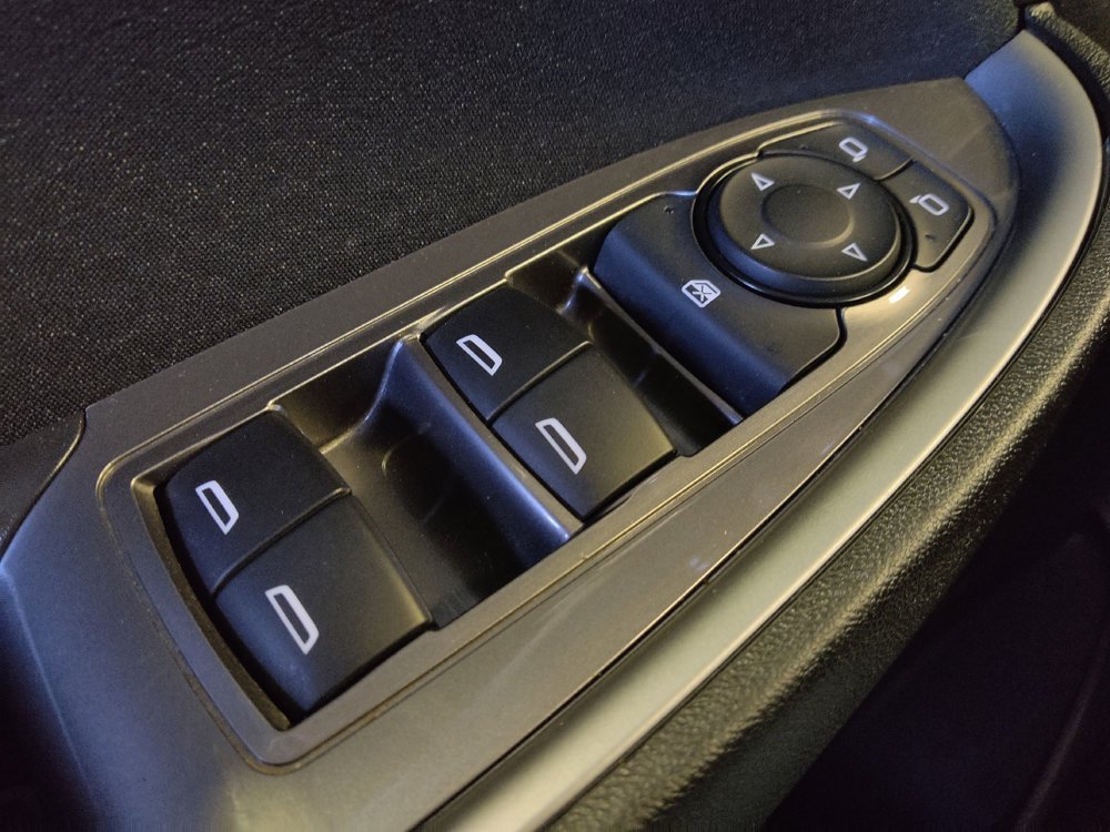Used 2024 Chevrolet Malibu LS FWD image 27