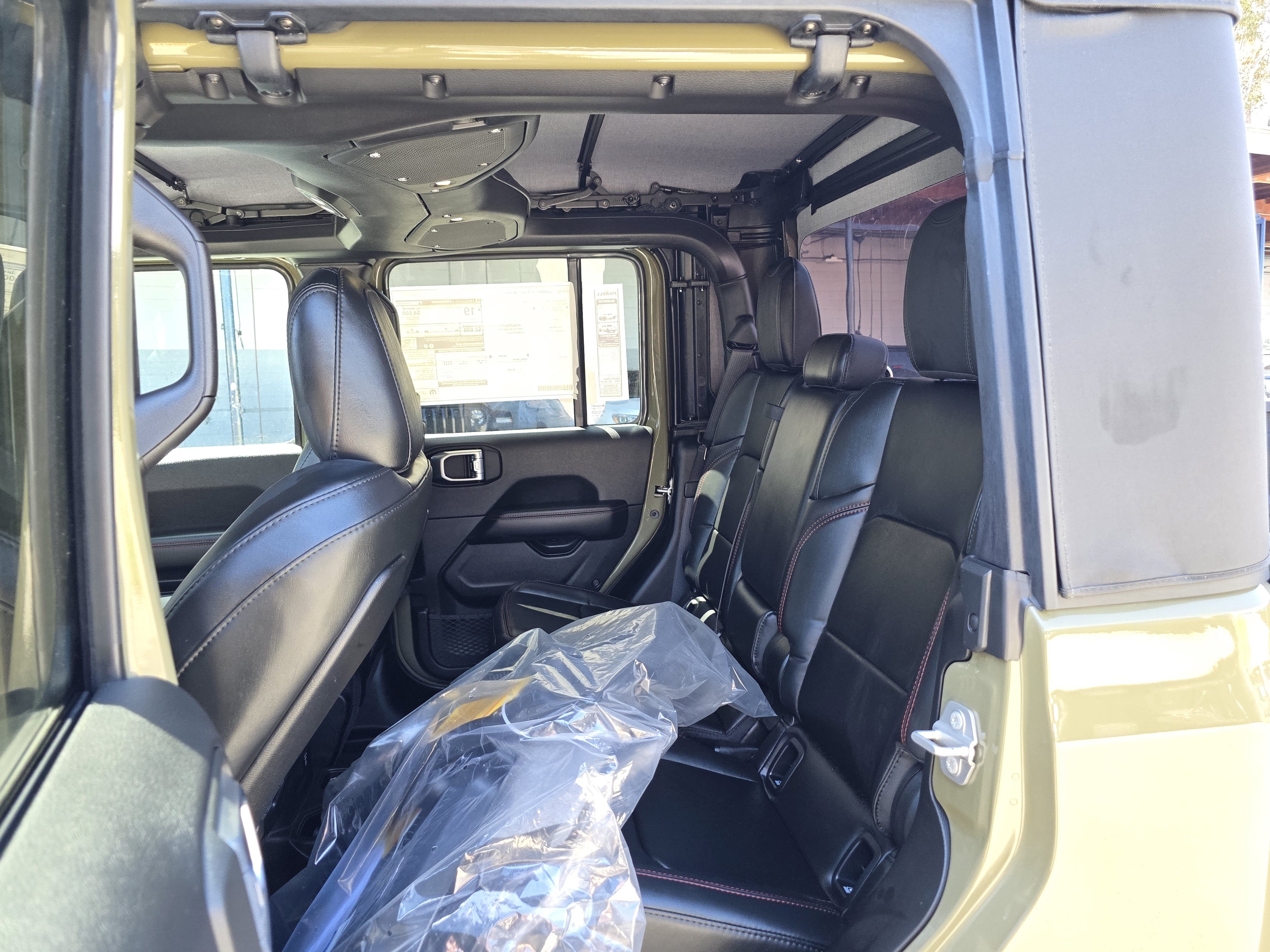 New 2026 Jeep Gladiator Rubicon w/ Steel Power Dome Hood Package AWD/4WD image 17