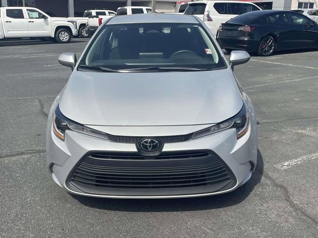 Used 2024 Toyota Corolla LE image 2