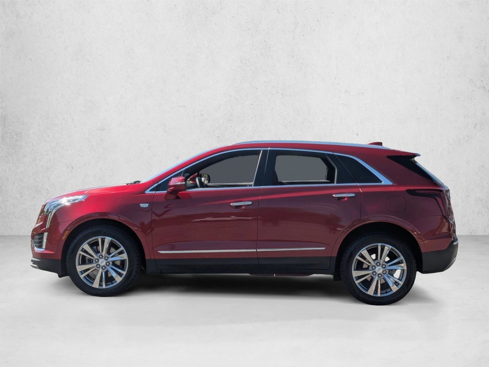 Used 2023 Cadillac XT5 Premium Luxury w/ Technology Package AWD/4WD image 8