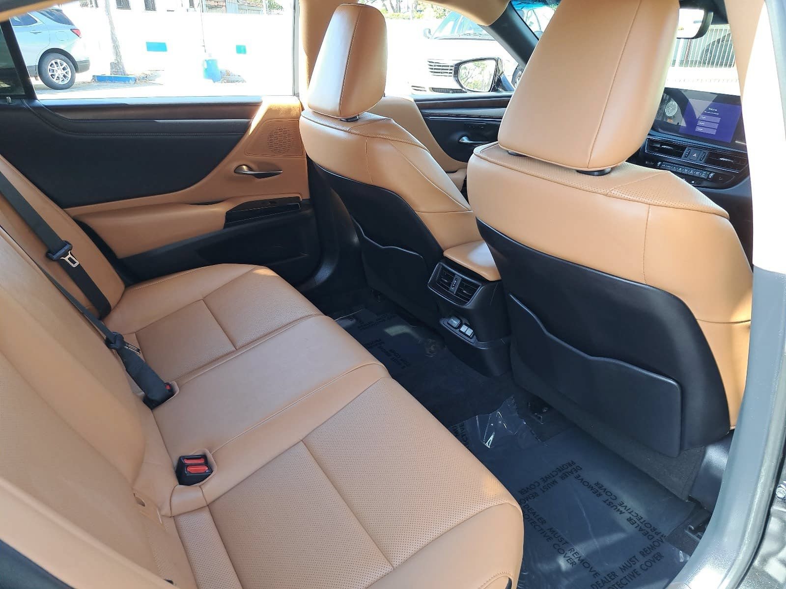 Used 2024 Lexus ES 350 w/ Premium Package FWD image 11