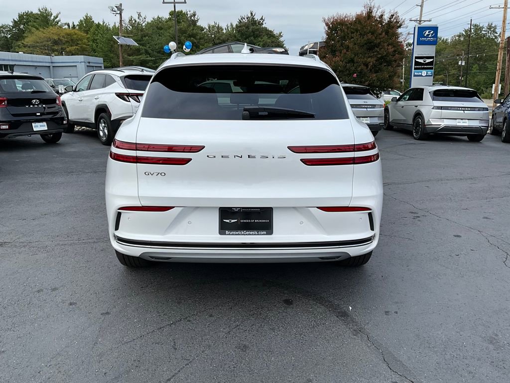 Used 2026 Genesis Electrified GV70 image 5