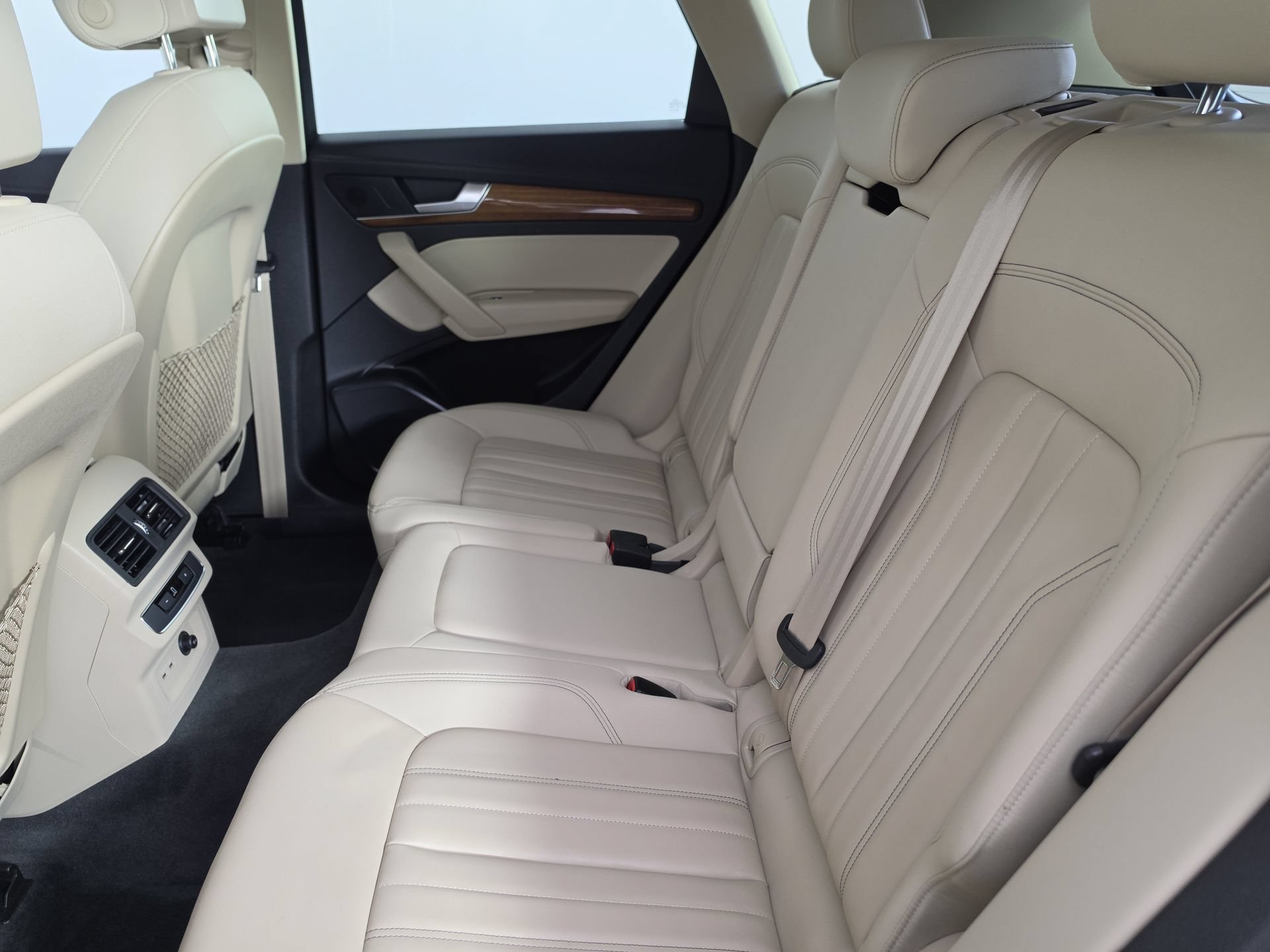 Used 2024 Audi Q5 Premium AWD/4WD image 25