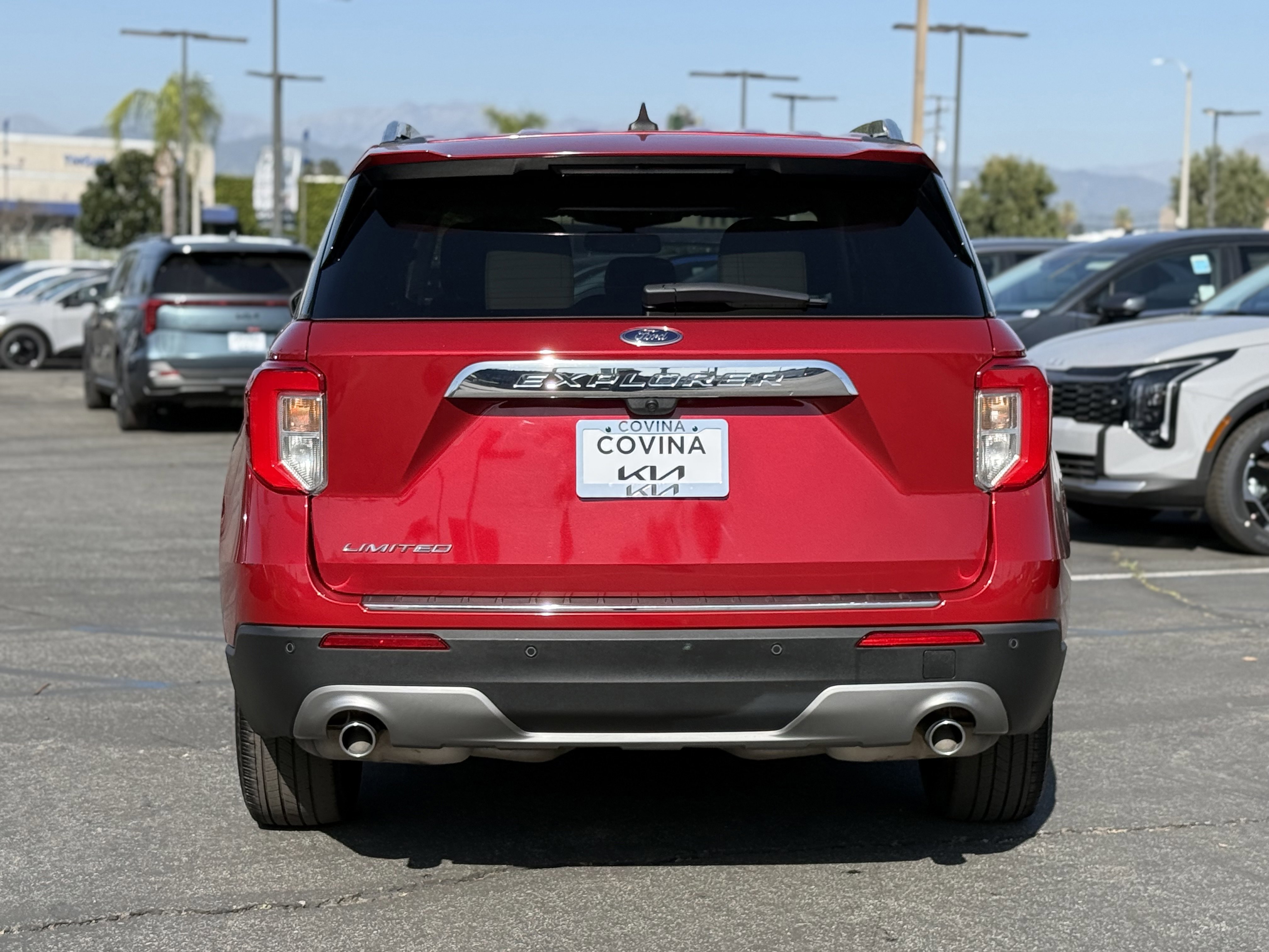 Used 2024 Ford Explorer Limited RWD image 7