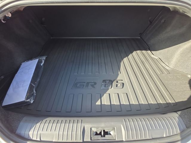 Used 2025 Toyota GR86 Premium w/ Performance Package RWD image 13