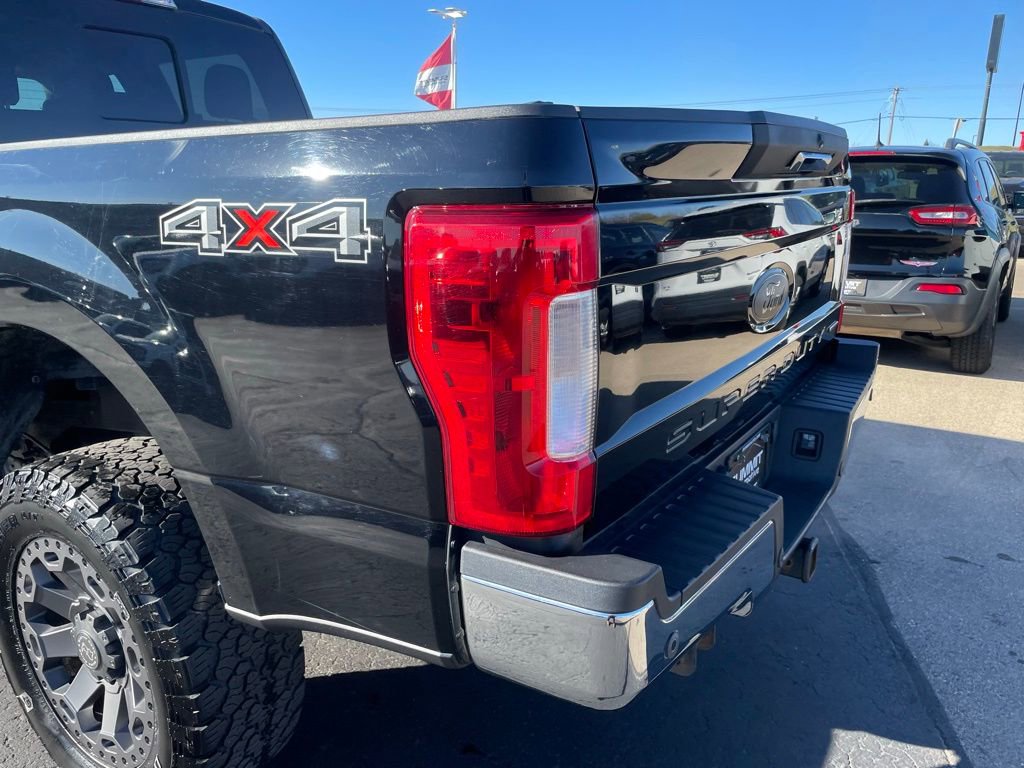 Used 2017 Ford F250 Lariat w/ Snow Plow Prep Package AWD/4WD image 38
