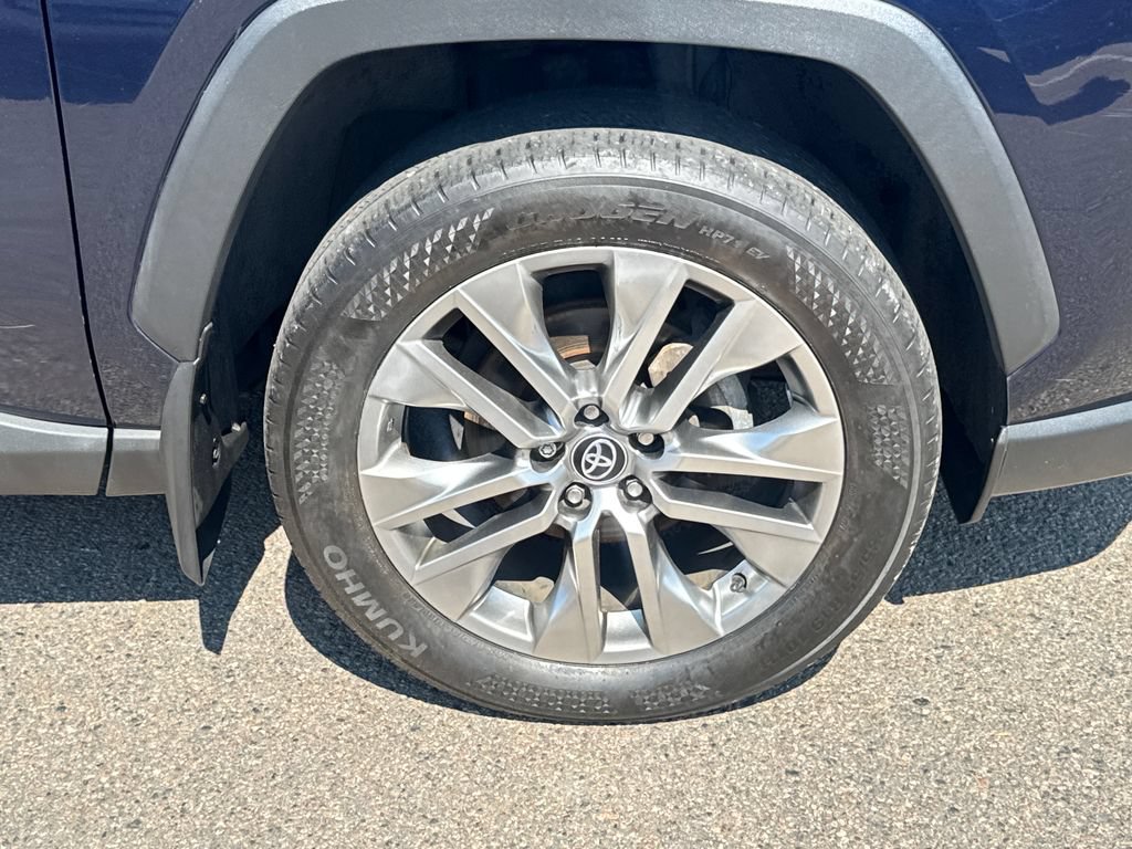 Used 2023 Toyota RAV4 XLE Premium AWD/4WD image 43