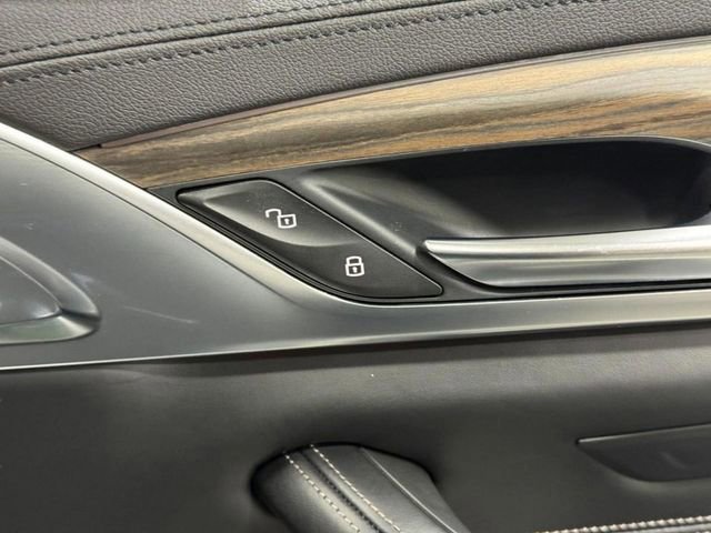 Used 2018 BMW M550i xDrive w/ Driving Assistance Package image 19