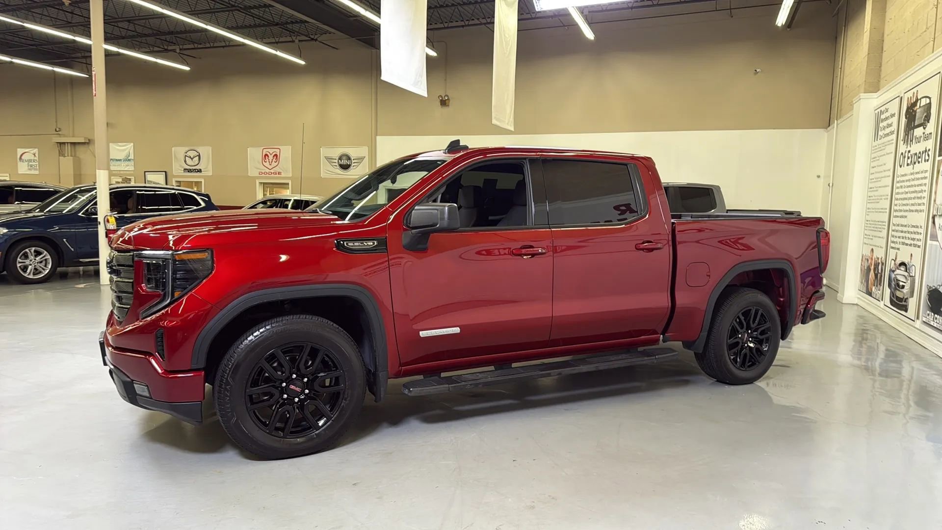 Used 2024 GMC Sierra 1500 Elevation w/ LPO, Elevation Black Package image 7