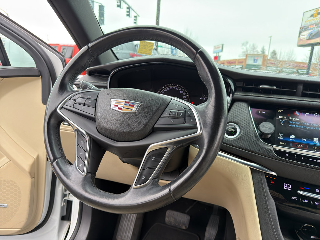 Used 2017 Cadillac XT5 Luxury w/ Driver Awareness Package image 21