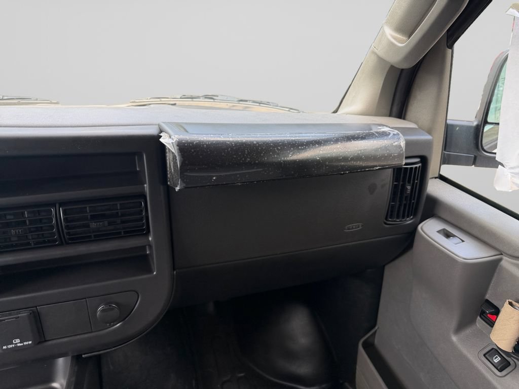 New 2026 GMC Savana 2500 w/ Driver Convenience Package RWD image 20