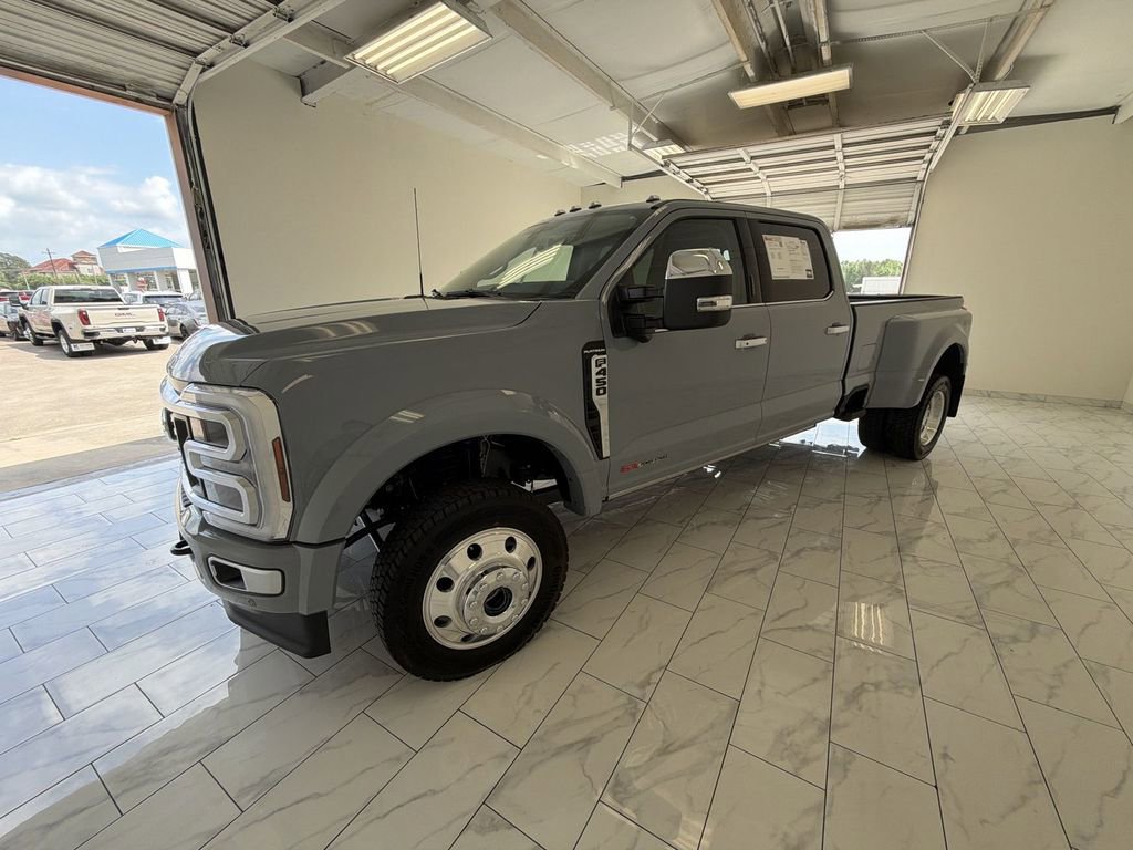 Used 2026 Ford F450 Lariat AWD/4WD image 4