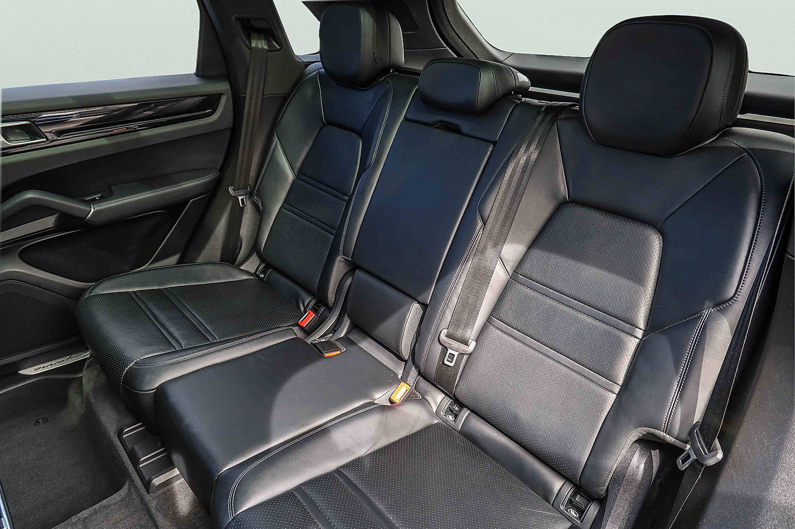 Used 2022 Porsche Cayenne S AWD/4WD image 20