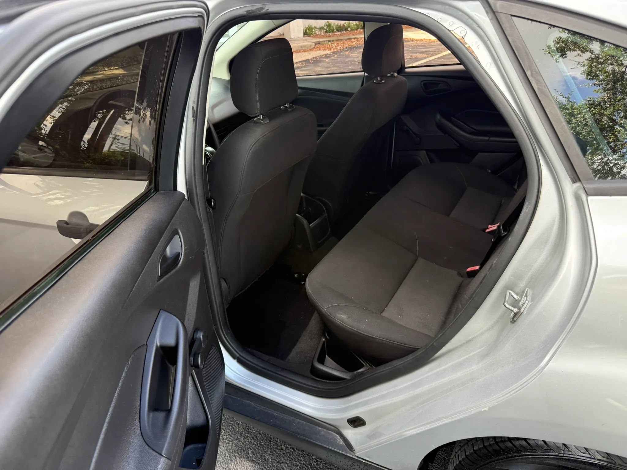 Used 2015 Ford Focus S FWD image 8
