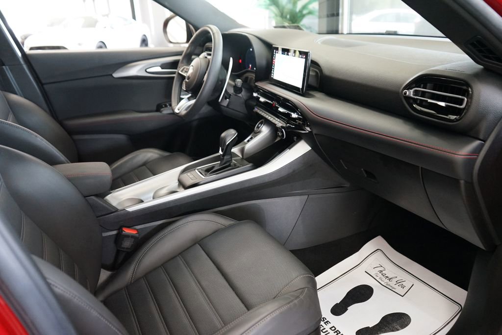 Used 2024 Dodge Hornet R/T Plus w/ R/T Blacktop Package AWD/4WD image 45