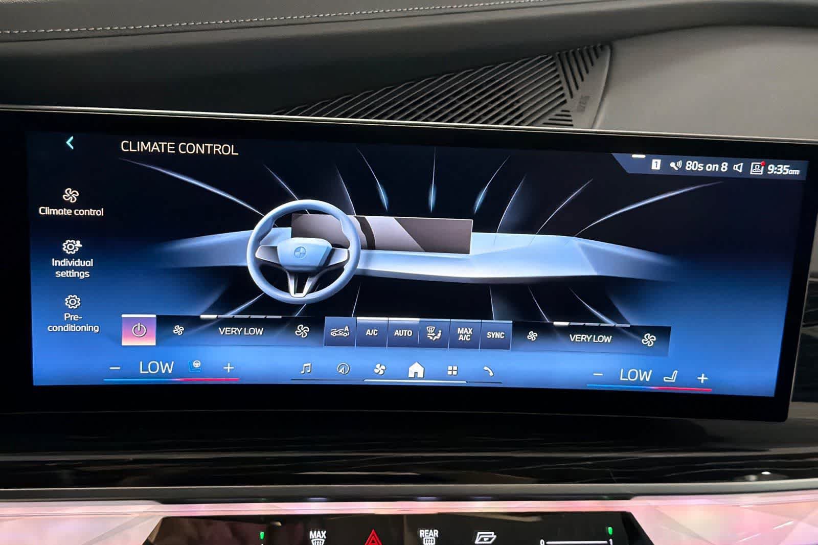 Used 2025 BMW i7 xDrive60 AWD/4WD image 20