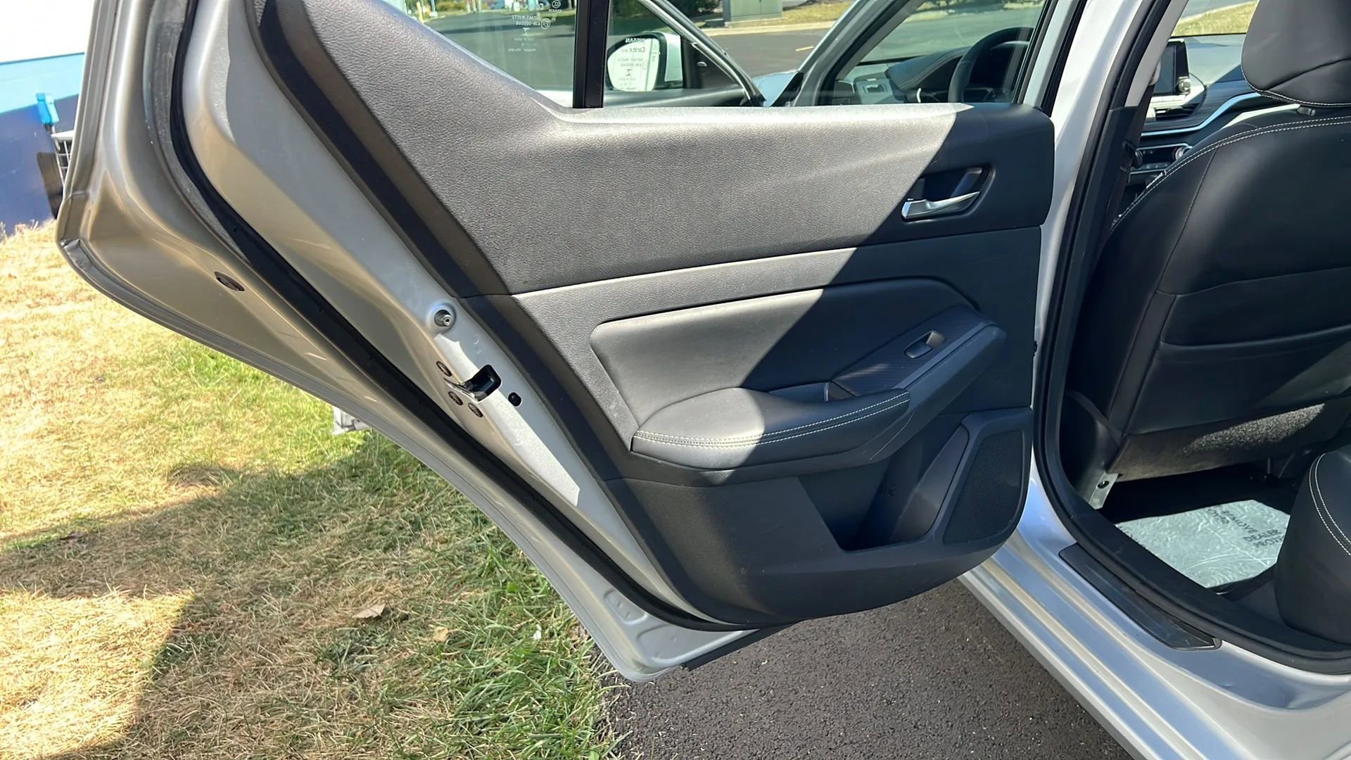Used 2019 Nissan Altima 2.5 Platinum image 12