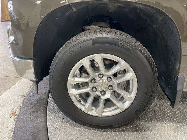 Used 2023 Chevrolet Silverado 1500 LT image 10