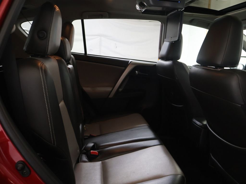 Used 2015 Toyota RAV4 XLE FWD image 13