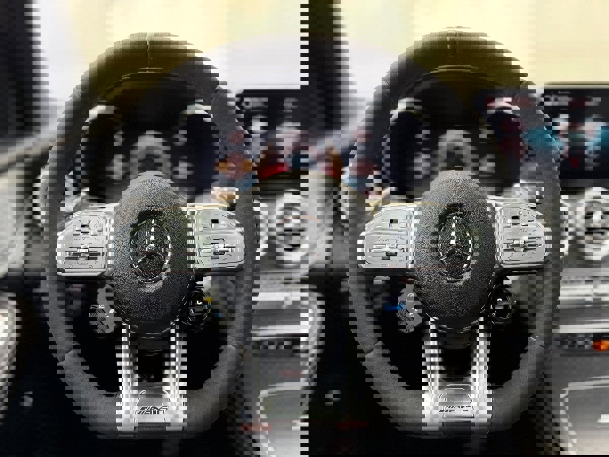 Used 2020 Mercedes-Benz GLC 63 AMG 4MATIC image 25