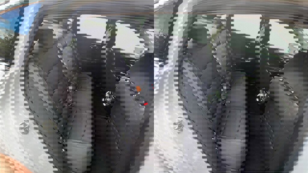 Used 2024 Chevrolet Malibu LT image 20