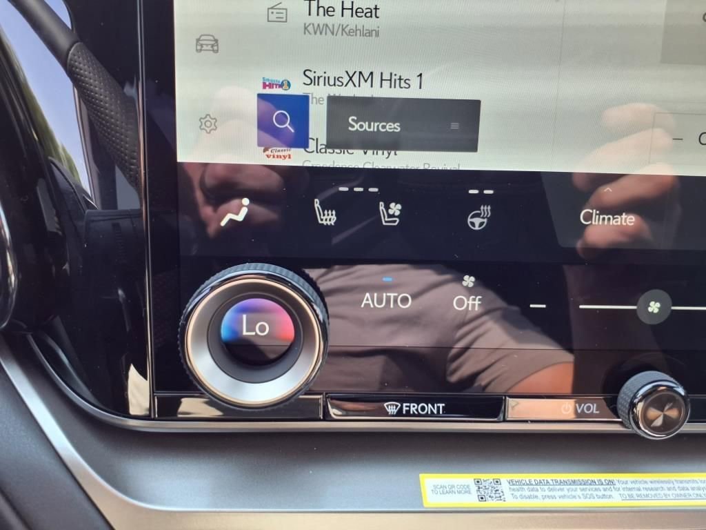 New 2025 Lexus TX 500h AWD image 12