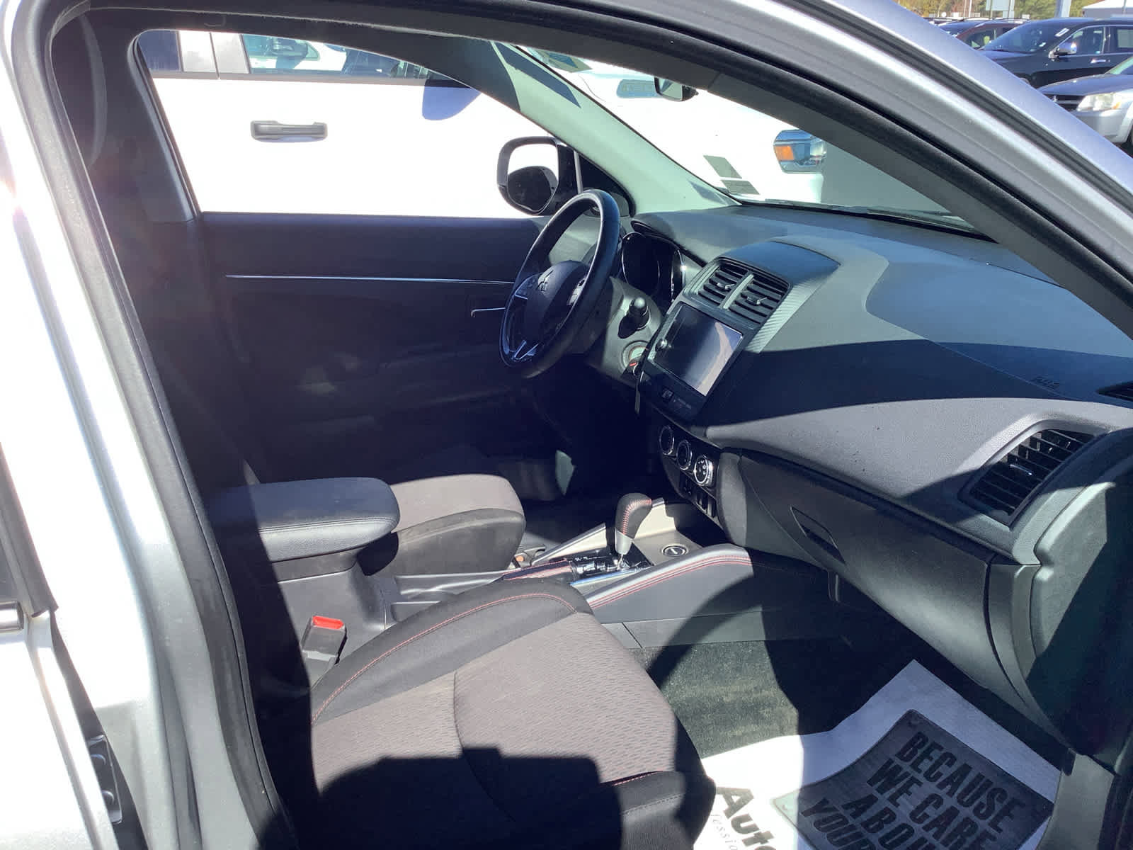 Used 2019 Mitsubishi Outlander Sport LE image 8