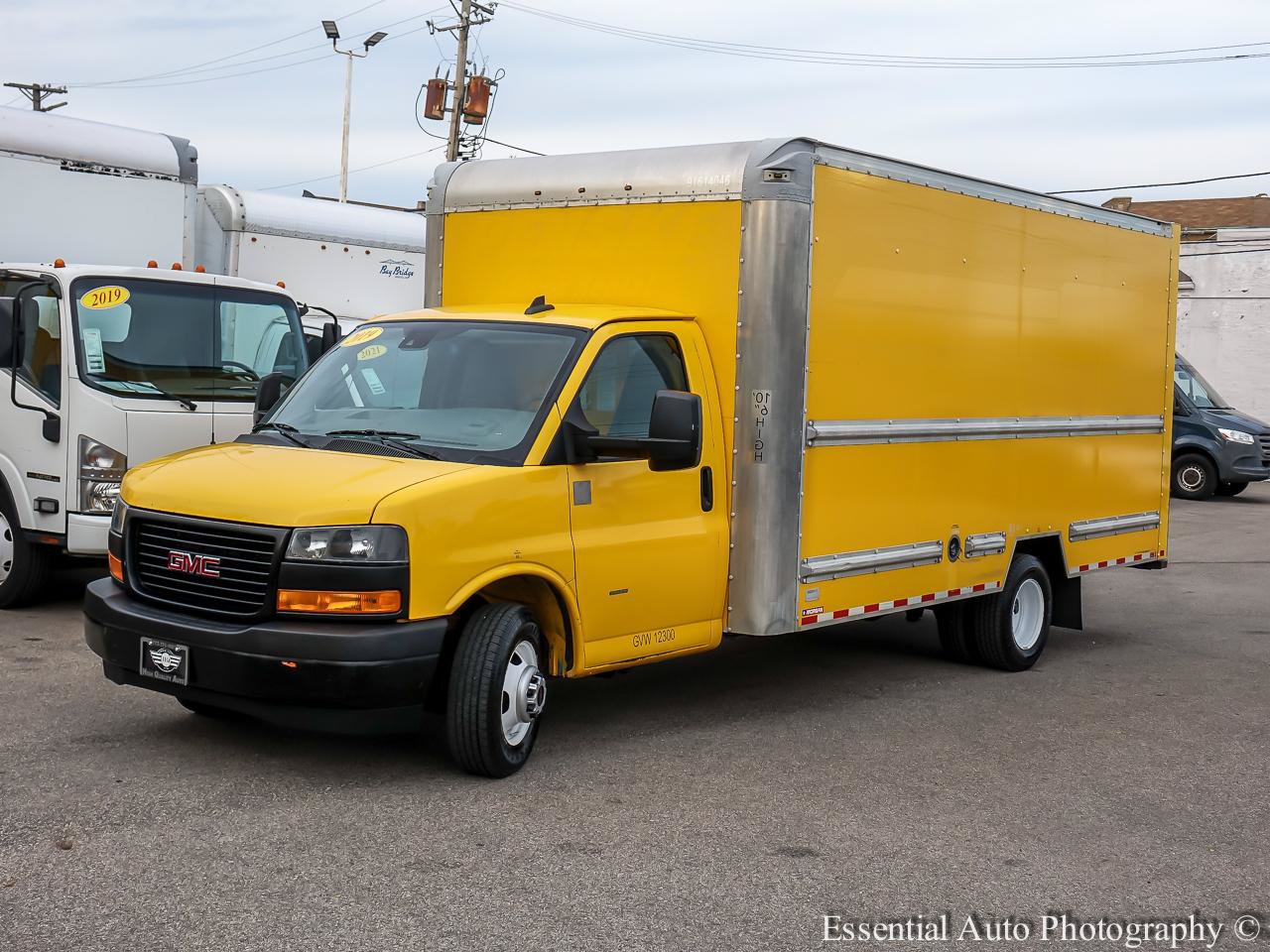 Used 2019 GMC Savana 3500 Extended w/ Driver Convenience Package RWD image 8