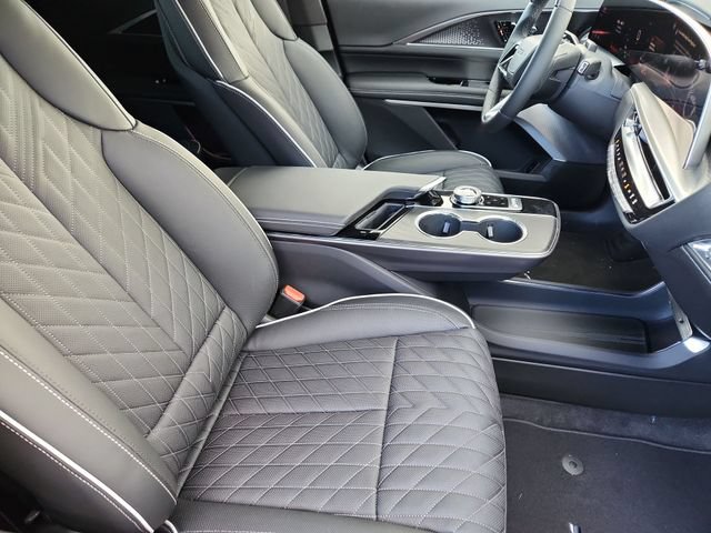 New 2026 Cadillac Lyriq V AWD/4WD image 22