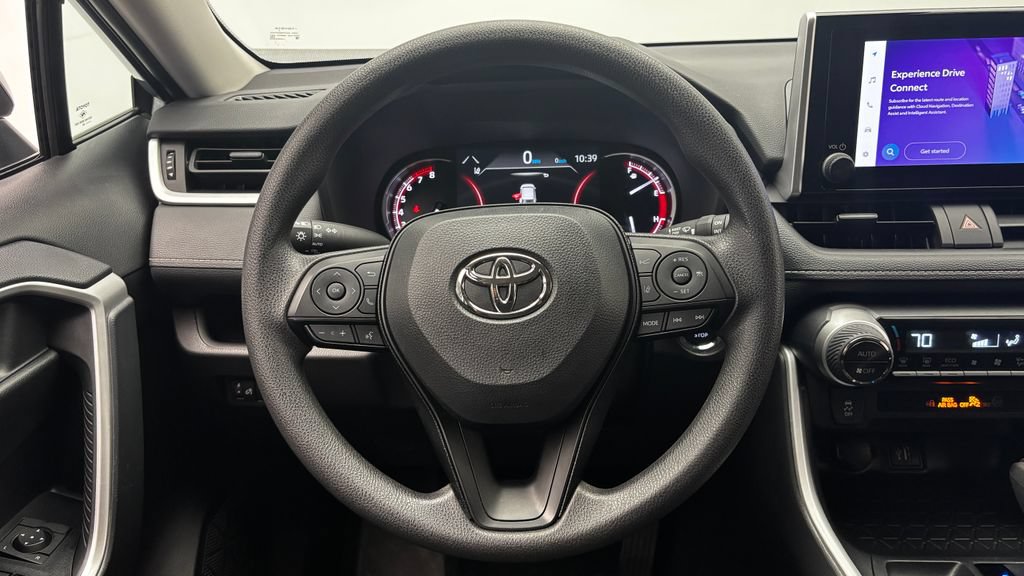 Used 2025 Toyota RAV4 XLE AWD/4WD image 29