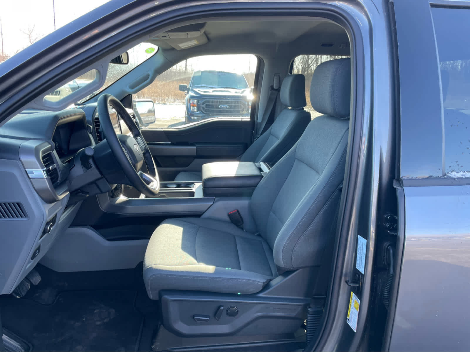 Used 2025 Ford F150 XLT w/ Equipment Group 302A MID image 15