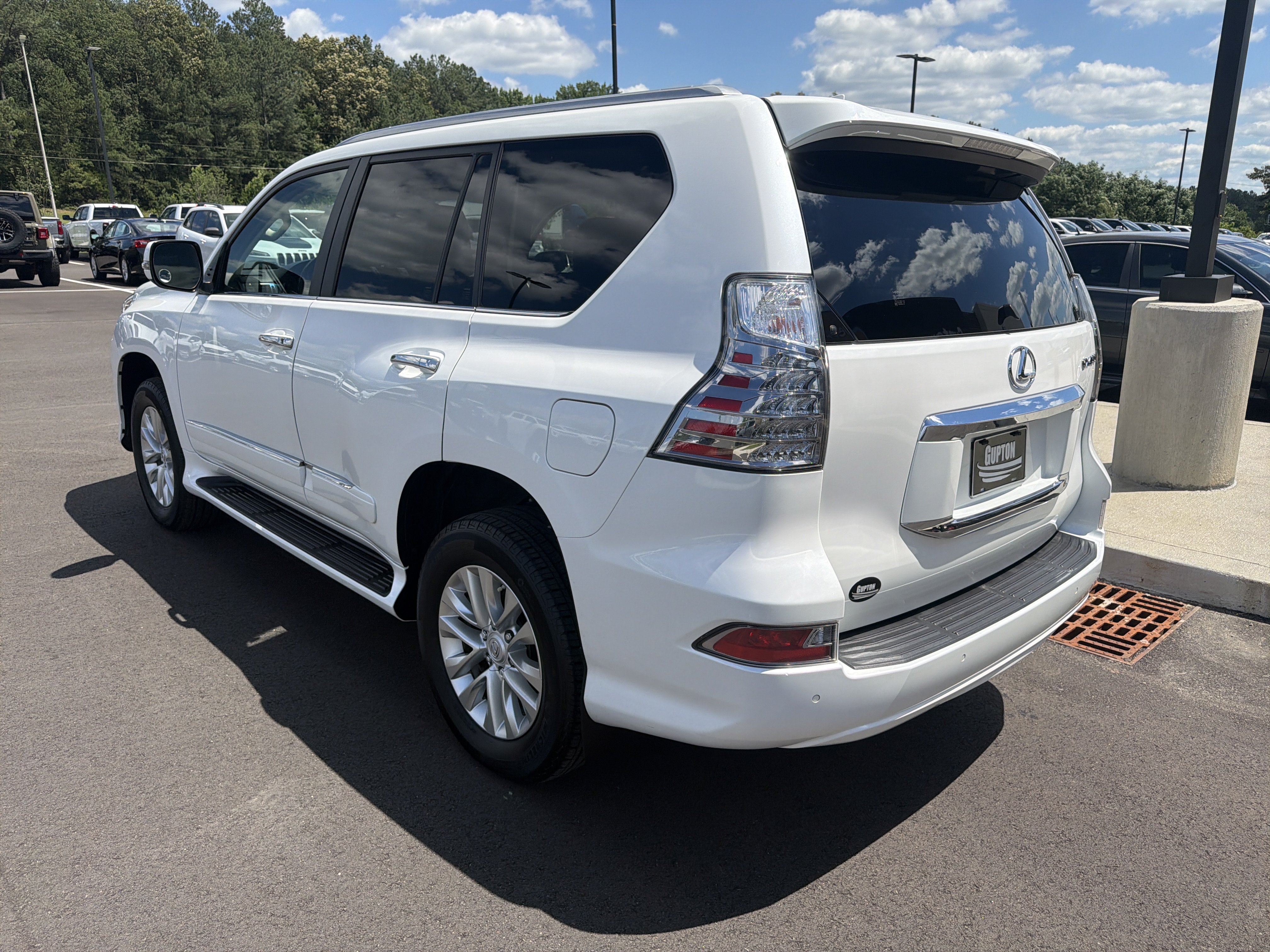 Used 2018 Lexus GX 460 Premium AWD/4WD image 17