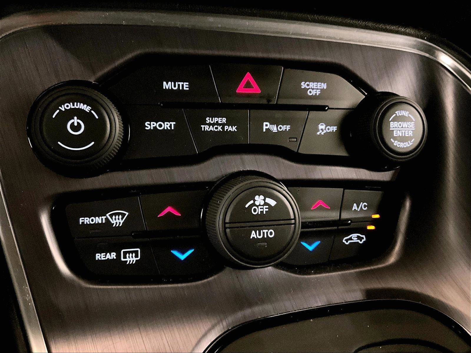 Used 2018 Dodge Challenger R/T Scat Pack RWD image 31