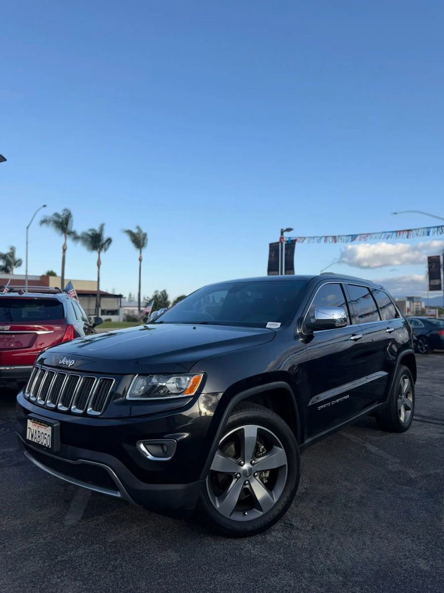 Used 2015 Jeep Grand Cherokee Limited RWD image 2