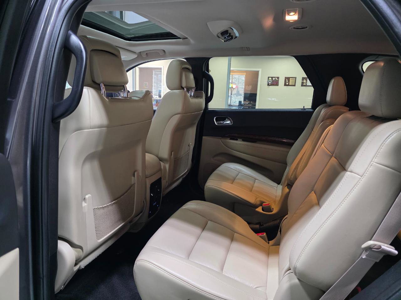 Used 2015 Dodge Durango Limited image 19