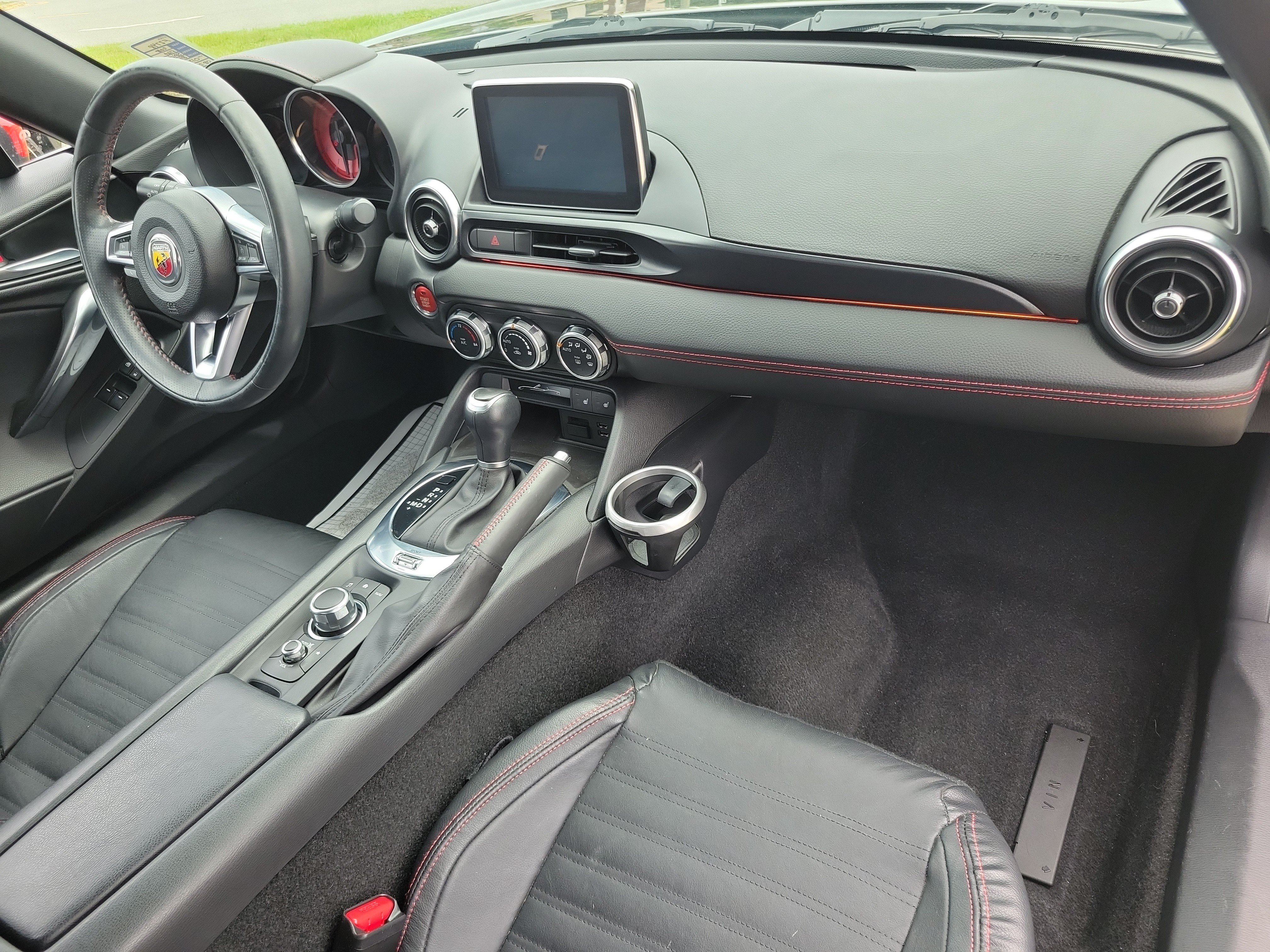 Used 2018 FIAT 124 Spider Abarth w/ Navigation & Sound Group RWD image 6