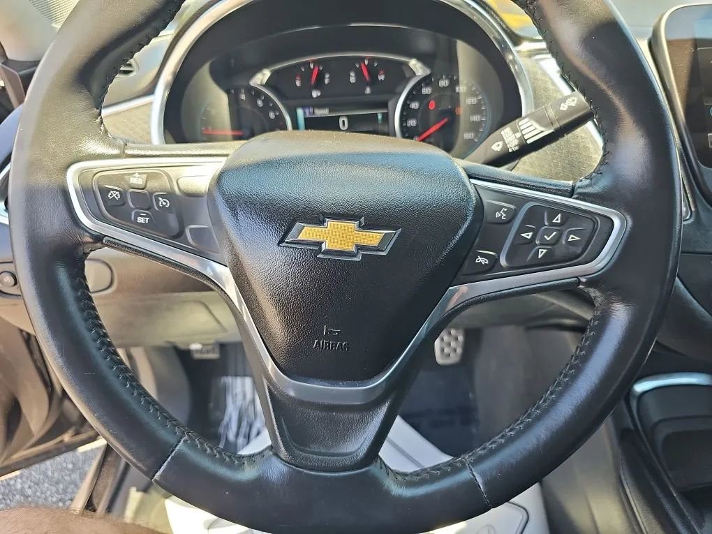 Used 2016 Chevrolet Malibu LT FWD image 10