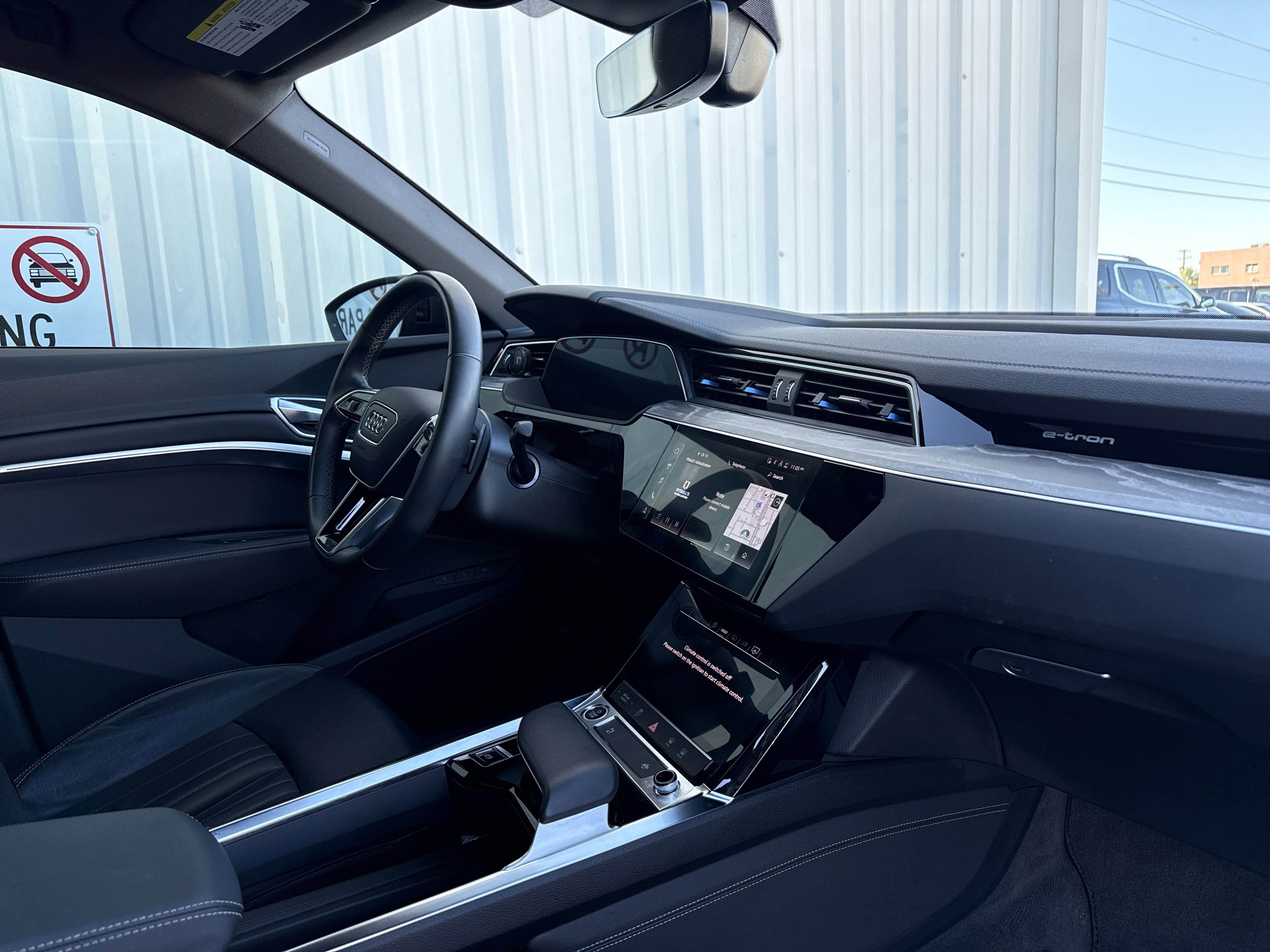 Used 2023 Audi e-tron Premium w/ Convenience Plus Package image 51